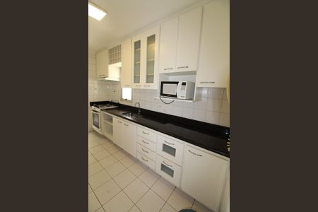 Apartamento para alugar com 94m², 3 quartos e 2 vagasCozinha