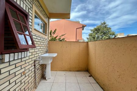 Casa de condomínio para alugar com 81m², 2 quartos e 1 vagaÁrea de Serviço