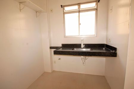 cozinha de apartamento à venda com 3 quartos, 65m² em Santo Antônio, Belo Horizonte
