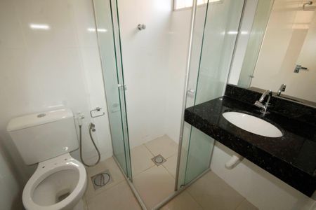 Apartamento à venda com 65m², 3 quartos e 2 vagasbanheiro 2