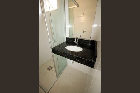 Apartamento à venda com 65m², 3 quartos e 2 vagasbanheiro 2