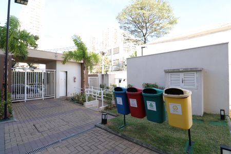 Apartamento à venda com 37m², 2 quartos e sem vagaÁrea comum 