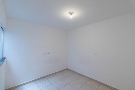 Quarto de apartamento à venda com 1 quarto, 28m² em Vila Nhocuné, São Paulo