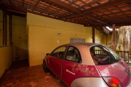 Casa à venda com 113m², 4 quartos e 3 vagasGaragem
