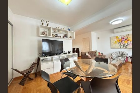 Apartamento à venda com 103m², 2 quartos e 2 vagas Apartamento à venda com 103m², 2 quartos e 2 vagasSala