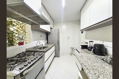 Apartamento à venda com 103m², 2 quartos e 2 vagas Apartamento à venda com 103m², 2 quartos e 2 vagasCozinha