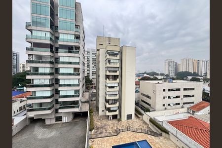 Apartamento à venda com 103m², 2 quartos e 2 vagas Apartamento à venda com 103m², 2 quartos e 2 vagasVista