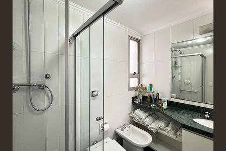 Apartamento à venda com 103m², 2 quartos e 2 vagas Apartamento à venda com 103m², 2 quartos e 2 vagasBanheiro da Suíte 1