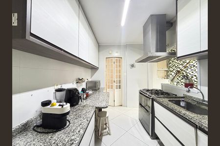 Apartamento à venda com 103m², 2 quartos e 2 vagas Apartamento à venda com 103m², 2 quartos e 2 vagasCozinha