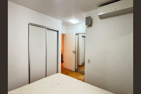 Apartamento à venda com 103m², 2 quartos e 2 vagas Apartamento à venda com 103m², 2 quartos e 2 vagasSuíte 1