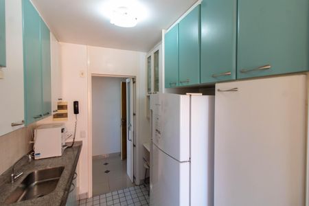 Apartamento para alugar com 70m², 3 quartos e 2 vagas Apartamento para alugar com 70m², 3 quartos e 2 vagasCOZINHA