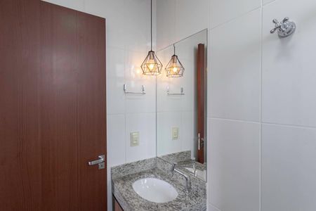 Apartamento à venda com 130m², 3 quartos e 2 vagasBanheiro da suíte