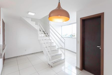 Sala 1 de apartamento à venda com 3 quartos, 130m² em Ouro Preto, Belo Horizonte