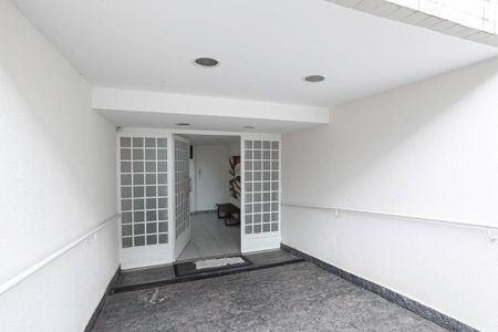 Apartamento à venda com 130m², 3 quartos e 2 vagasEntrada