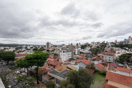 Apartamento à venda com 130m², 3 quartos e 2 vagasCobertura - Vista