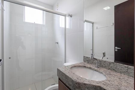 Apartamento à venda com 130m², 3 quartos e 2 vagasBanheiro social 1