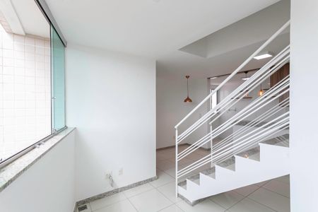 Sala 1 de apartamento à venda com 3 quartos, 130m² em Ouro Preto, Belo Horizonte