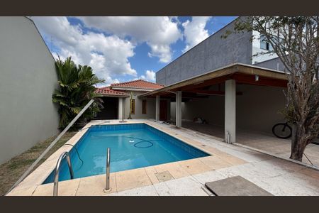 Casa para alugar com 360m², 2 quartos e 5 vagasPiscina