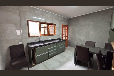 Casa para alugar com 360m², 2 quartos e 5 vagasCozinha