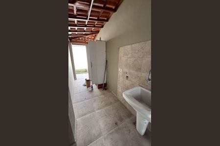 Casa para alugar com 360m², 2 quartos e 5 vagasÁrea de serviço