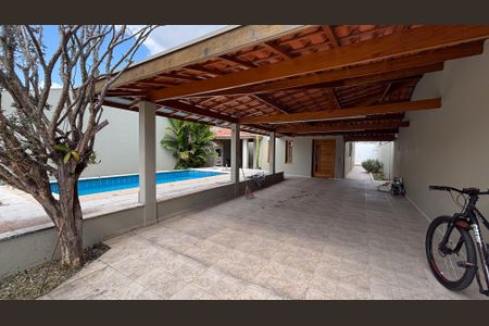 Casa para alugar com 360m², 2 quartos e 5 vagasGaragem