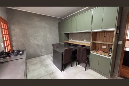 Casa para alugar com 360m², 2 quartos e 5 vagasCozinha
