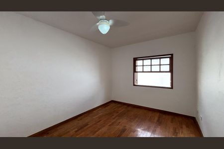 Casa para alugar com 360m², 2 quartos e 5 vagasQuarto 2