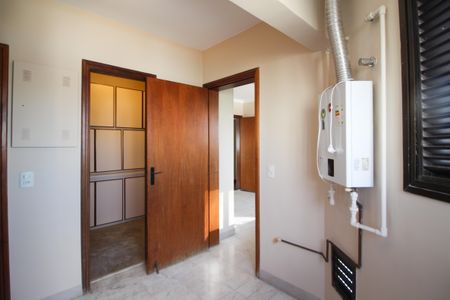 Apartamento à venda com 116m², 3 quartos e 2 vagas Apartamento à venda com 116m², 3 quartos e 2 vagasÁrea de Serviço