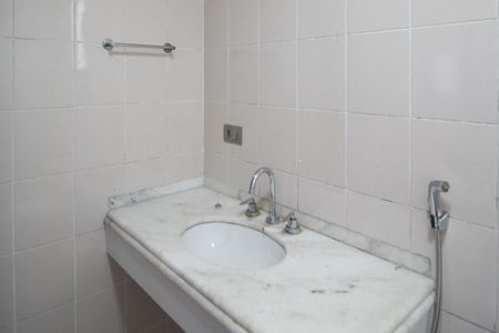 Apartamento à venda com 116m², 3 quartos e 2 vagas Apartamento à venda com 116m², 3 quartos e 2 vagasBanheiro da Suíte