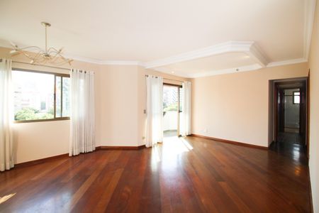 Apartamento à venda com 116m², 3 quartos e 2 vagas Apartamento à venda com 116m², 3 quartos e 2 vagasSala