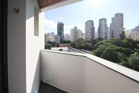 Apartamento à venda com 116m², 3 quartos e 2 vagas Apartamento à venda com 116m², 3 quartos e 2 vagasVaranda da Suíte