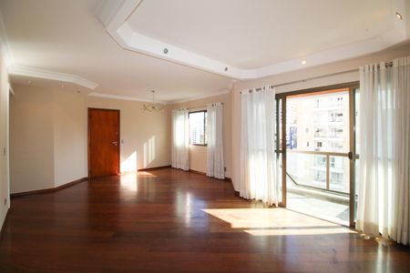 Apartamento à venda com 116m², 3 quartos e 2 vagas Apartamento à venda com 116m², 3 quartos e 2 vagasSala