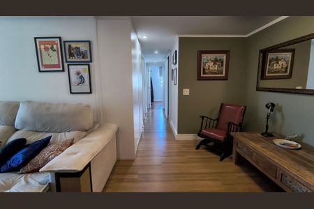 Apartamento à venda com 130m², 3 quartos e 2 vagas Apartamento à venda com 130m², 3 quartos e 2 vagasSala
