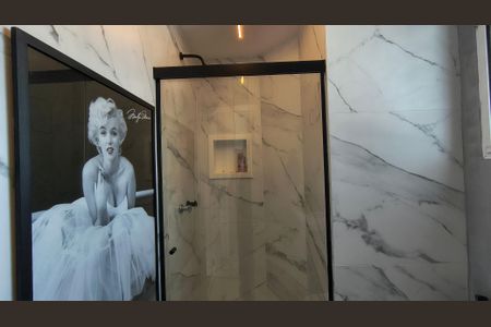 Apartamento à venda com 130m², 3 quartos e 2 vagas Apartamento à venda com 130m², 3 quartos e 2 vagasBanheiro da Suíte