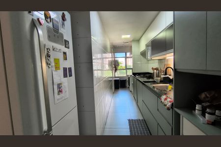 Apartamento à venda com 130m², 3 quartos e 2 vagas Apartamento à venda com 130m², 3 quartos e 2 vagasCozinha e Área de Serviço