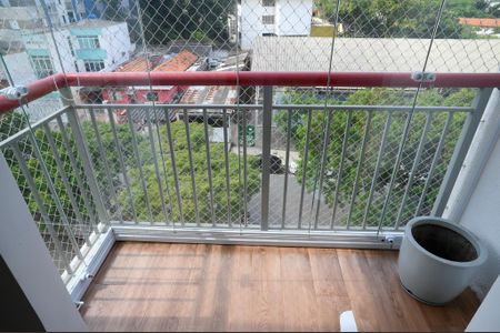 Apartamento à venda com 39m², 1 quarto e sem vaga Apartamento à venda com 39m², 1 quarto e sem vagaVaranda