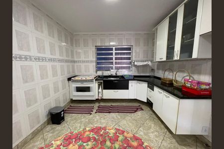 Casa à venda com 219m², 3 quartos e 4 vagasCozinha