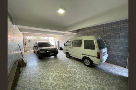 Casa à venda com 219m², 3 quartos e 4 vagasGaragem