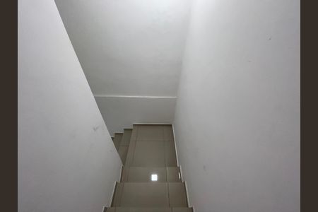 Casa à venda com 219m², 3 quartos e 4 vagasEscada