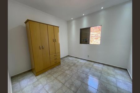 Casa à venda com 219m², 3 quartos e 4 vagasQuarto 3