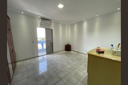 Casa à venda com 219m², 3 quartos e 4 vagasQuarto 1