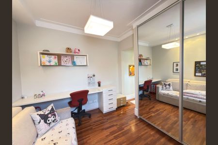 Casa à venda com 5 quartos, 350m² em Itaim Bibi, São Paulo