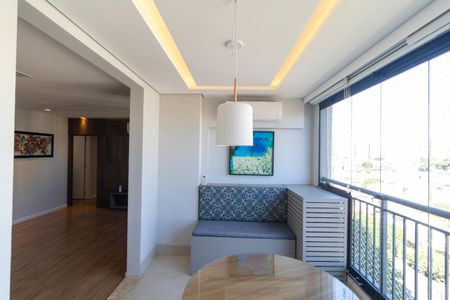 Apartamento para alugar com 84m², 2 quartos e 2 vagas Apartamento para alugar com 84m², 2 quartos e 2 vagasSacada com churrasqueira