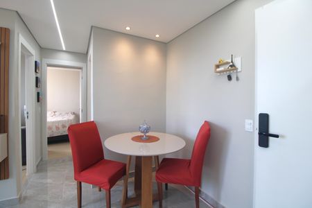 Sala de apartamento para alugar com 2 quartos, 39m² em Usina Piratininga, São Paulo