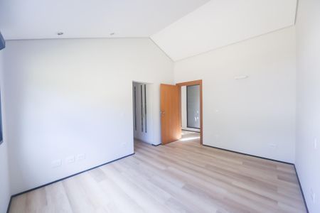 Casa de condomínio à venda com 2000m², 4 quartos e 4 vagas Casa de condomínio à venda com 2000m², 4 quartos e 4 vagassuite 3