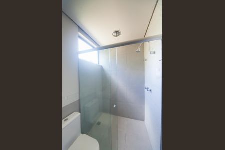 Casa de condomínio à venda com 2000m², 4 quartos e 4 vagas Casa de condomínio à venda com 2000m², 4 quartos e 4 vagasBanheiro suite 3