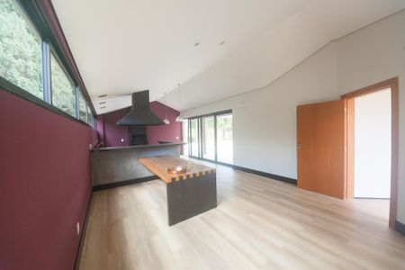 Casa de condomínio à venda com 2000m², 4 quartos e 4 vagas Casa de condomínio à venda com 2000m², 4 quartos e 4 vagasÁrea gourmet / churraqueira