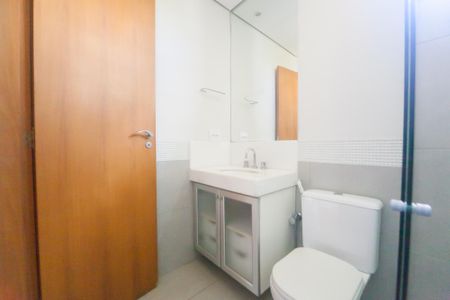 Casa de condomínio à venda com 2000m², 4 quartos e 4 vagas Casa de condomínio à venda com 2000m², 4 quartos e 4 vagasBanheiro suite 3