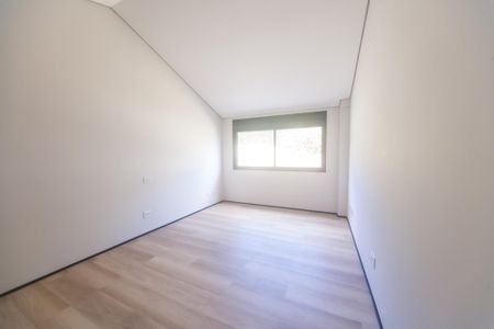 Casa de condomínio à venda com 2000m², 4 quartos e 4 vagas Casa de condomínio à venda com 2000m², 4 quartos e 4 vagassuite 4