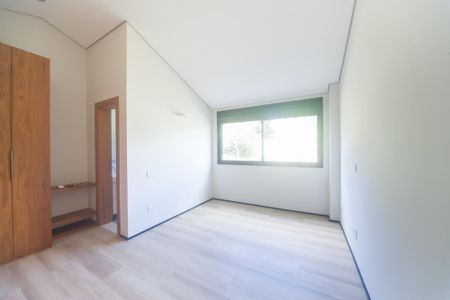 Casa de condomínio à venda com 2000m², 4 quartos e 4 vagas Casa de condomínio à venda com 2000m², 4 quartos e 4 vagassuite 2